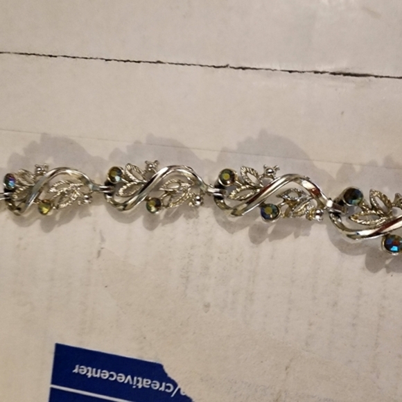 Vintage Aurora Borealis bracelets - Picture 10 of 16